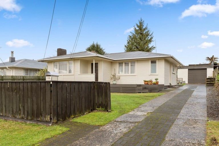 Photo of property in 110 Sunset Road, Mangakakahi, Rotorua, 3015