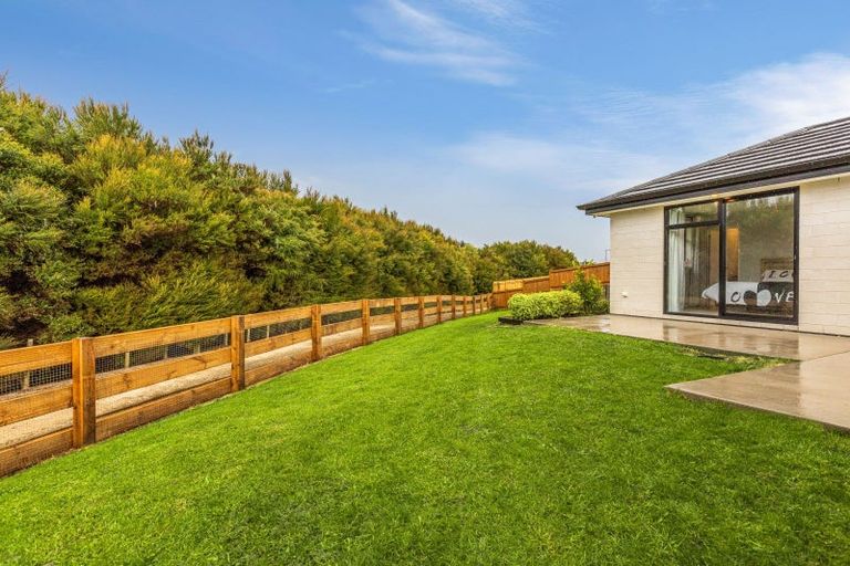 Photo of property in 6 Waimiri Road, Glenbrook, Waiuku, 2681