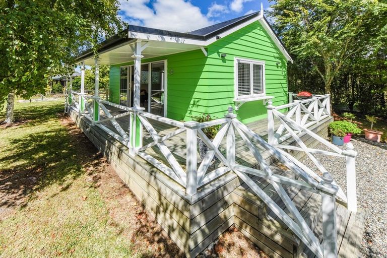 Photo of property in 281 Aporo Road, Tasman, Upper Moutere, 7173