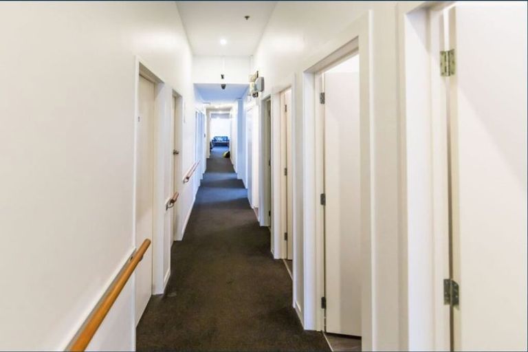 Photo of property in 9 Straven Road, Riccarton, Christchurch, 8011