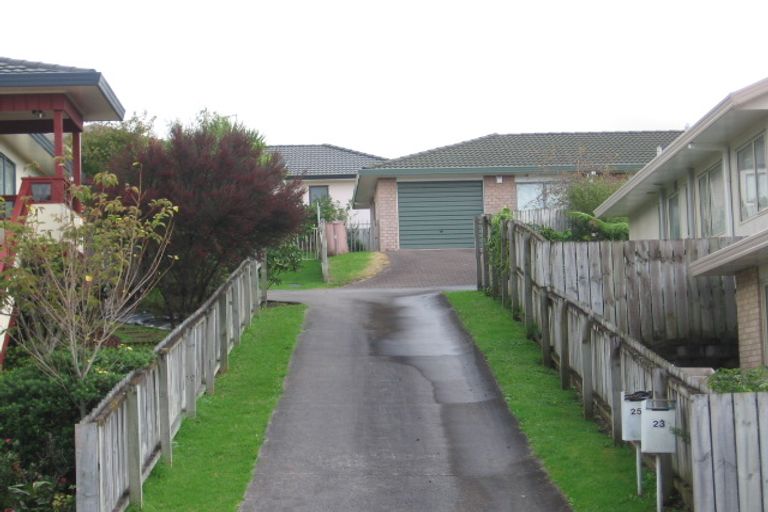 Photo of property in 25 Milan Drive, Glen Eden, Auckland, 0602