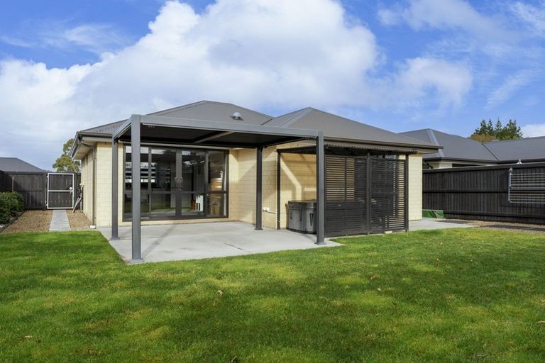 Photo of property in 39 Tara Crescent, Woodend, 7610