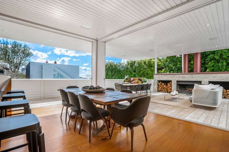 Photo of property in 215 Jervois Road, Herne Bay, Auckland, 1011