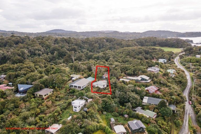 Photo of property in 9 Rankin Street, Halfmoon Bay / Oban, Stewart Island, 9818