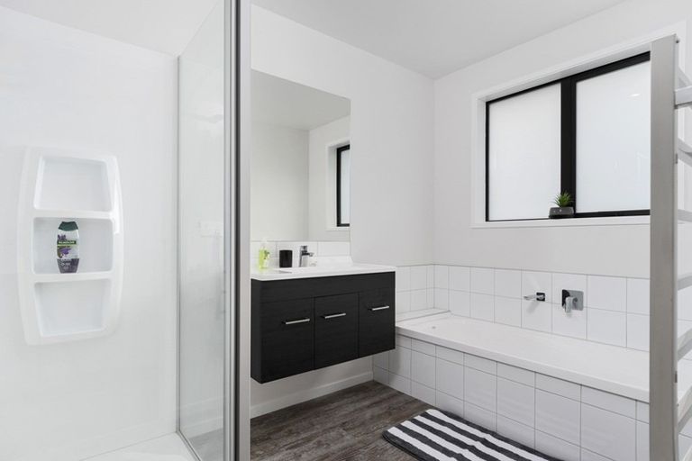 Photo of property in 8 Anglers Way, Omokoroa, 3114