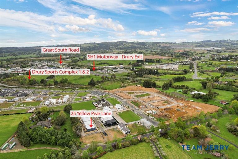 Photo of property in 25 Yellow Pear Lane, Karaka, 2578