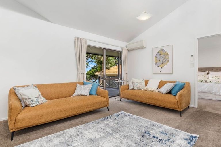 Photo of property in 29 St Annes Crescent, Wattle Downs, Auckland, 2103