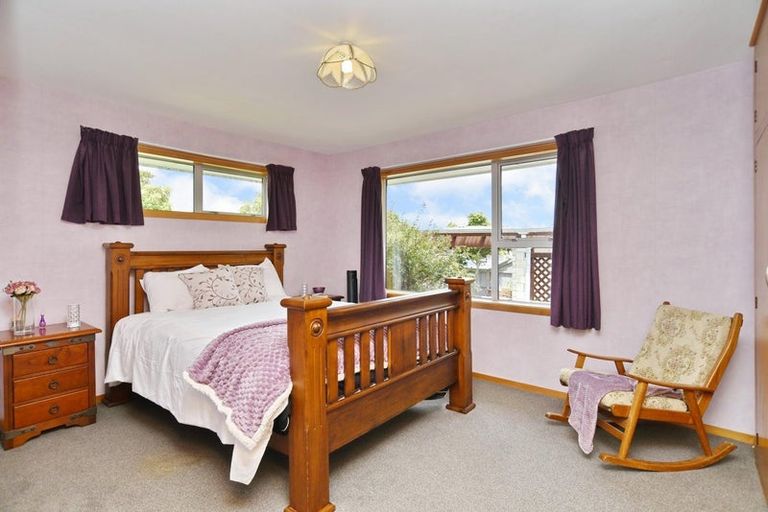 Photo of property in 6 Coates Place, Rangiora, 7400