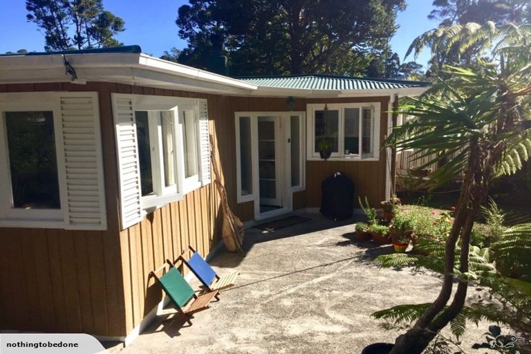 Photo of property in 5 Arama Avenue, Titirangi, Auckland, 0604