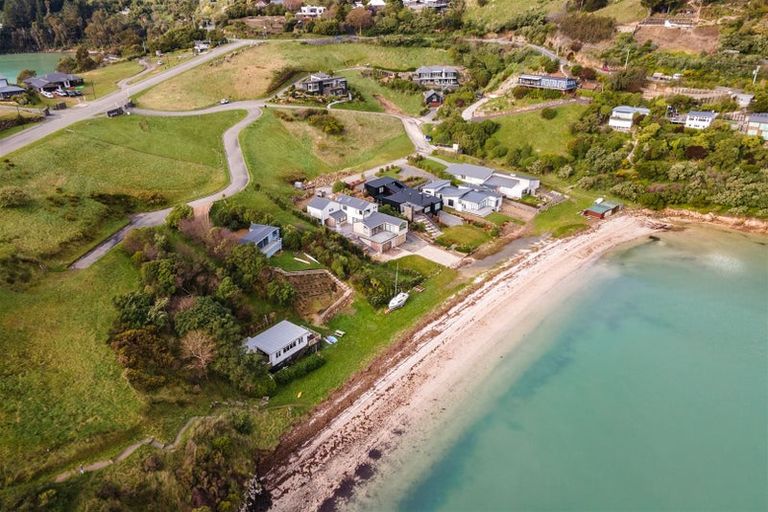 Photo of property in 7 Te Wharau Lane, Charteris Bay, Lyttelton, 8971