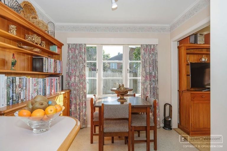 Photo of property in 9 Ayrton Street, Te Atatu South, Auckland, 0610