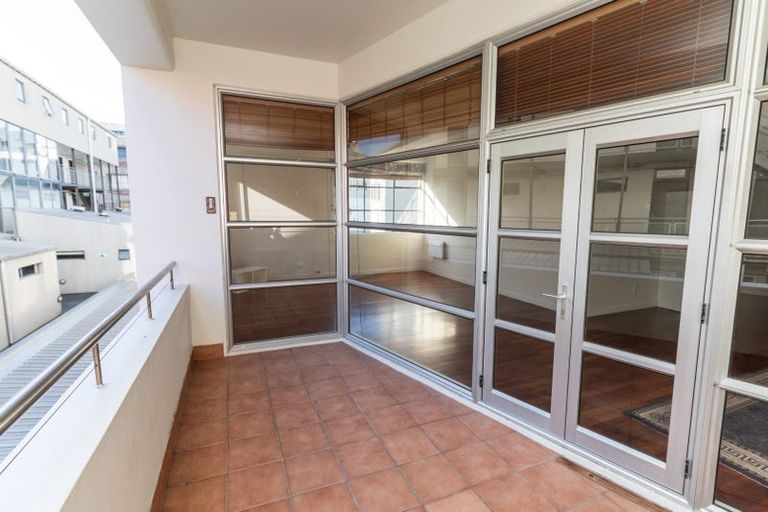 Photo of property in Atlas House, 3/22 Ghuznee Street, Te Aro, Wellington, 6011