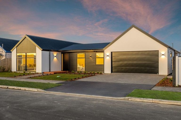Photo of property in 9 Eyles Street, Marshland, Christchurch, 8083
