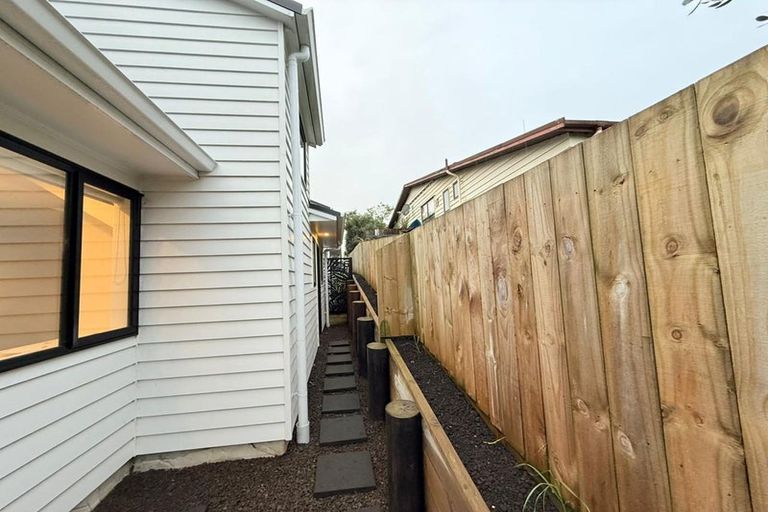 Photo of property in 30c Russell Road, Manurewa, Auckland, 2102