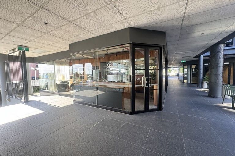 Photo of property in 1 Jervois Road, Jervoistown, Napier, 4112