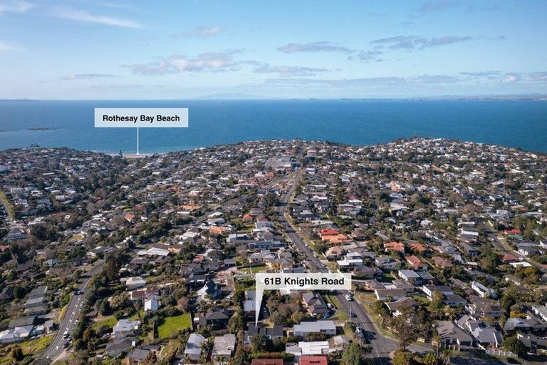 Photo of property in 61b Knights Road, Rothesay Bay, Auckland, 0630
