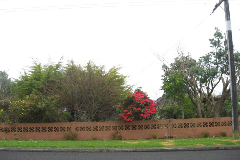 Photo of property in 64 Oxford Road, Okato, 4335