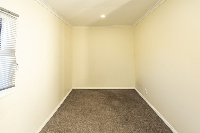 Photo of property in 18 Swiss Avenue, Gonville, Whanganui, 4501