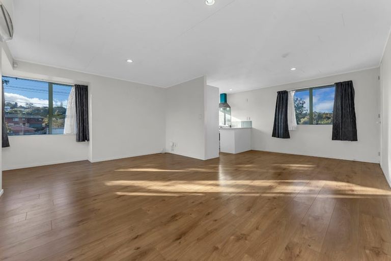 Photo of property in 81a Dundale Avenue, Blockhouse Bay, Auckland, 0600