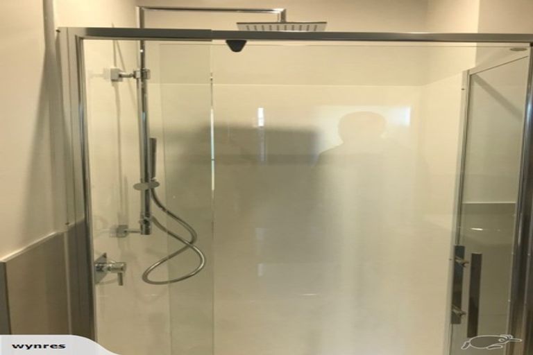 Photo of property in Wyndham Gardens Apartments, 30 Red Oaks Drive, Frankton, Queenstown, 9300