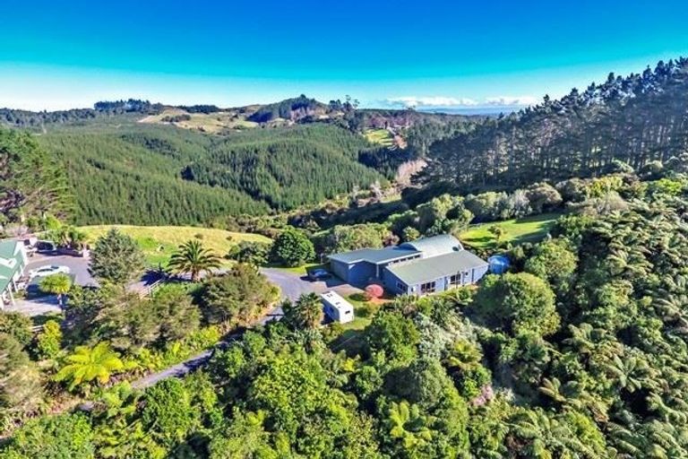 Photo of property in 525 Creightons Road, Ardmore, Papakura, 2582
