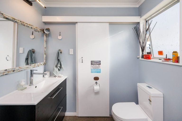 Photo of property in 63 Himatangi Street, Himatangi Beach, Foxton, 4891