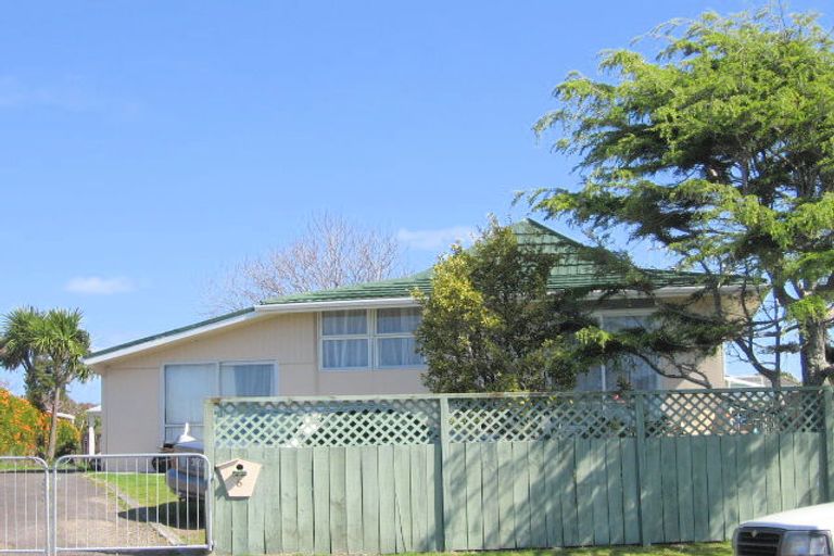 Photo of property in 6 Gobray Crescent, Mount Maunganui, 3116