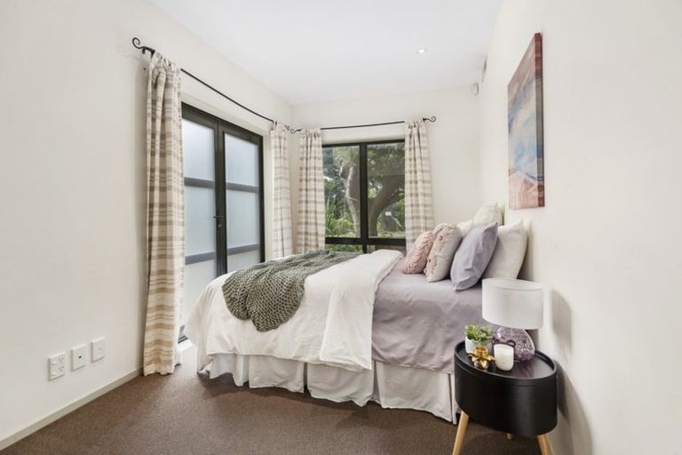 Photo of property in 9c Tavistock Road, Melrose, Wellington, 6023