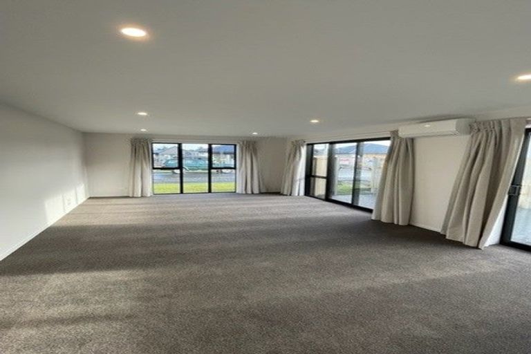 Photo of property in 14 Sarah Nicholls Street, Belfast, Christchurch, 8051