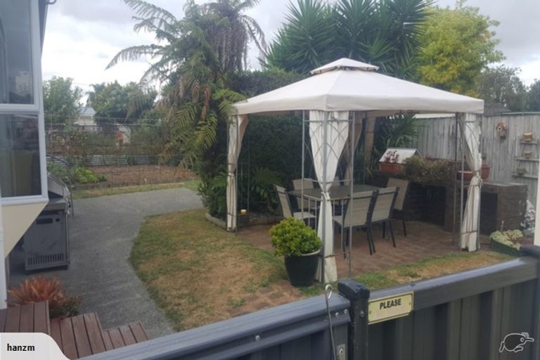 Photo of property in 6 Viola Place, Papakura, 2110