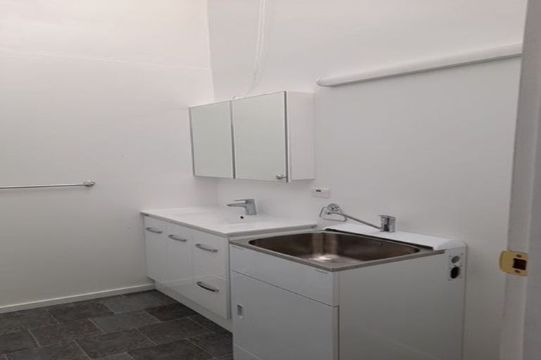 Photo of property in 7b Aroha Street, Takaro, Palmerston North, 4410