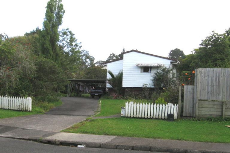 Photo of property in 28 Bellringer Road, Massey, Auckland, 0614