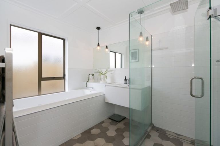 Photo of property in 63 Fitzroy Road, Fitzroy, New Plymouth, 4312