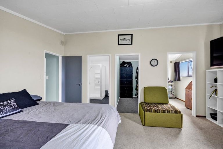 Photo of property in 22 Fantham Street, Hawera, 4610