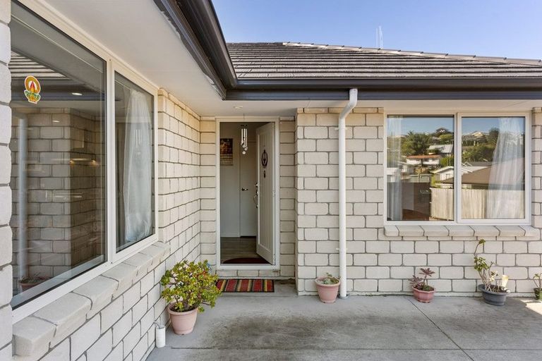 Photo of property in 6 Austen Way, Hairini, Tauranga, 3112