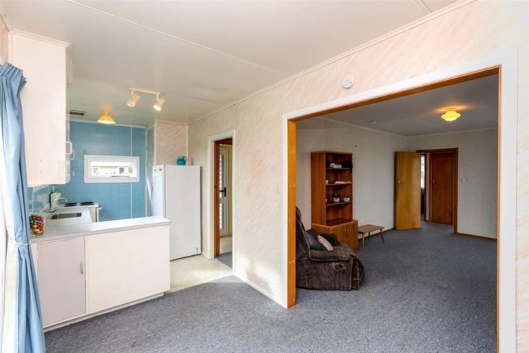 Photo of property in 6 Buckland Place, Spotswood, New Plymouth, 4310