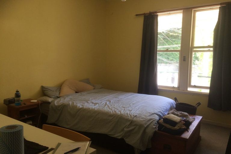 Photo of property in 137 Glenmore Street, Kelburn, Wellington, 6012