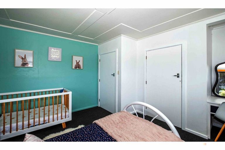 Photo of property in 22 Hughes Street, Waimate, 7924