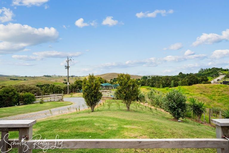 Photo of property in 178 Heatley Road, Whakapirau, Maungaturoto, 0583