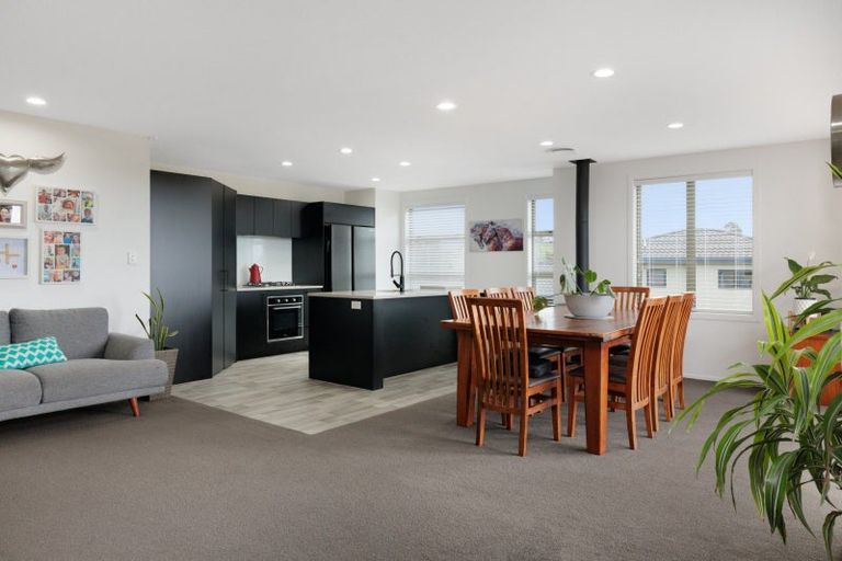 Photo of property in 7 Maddison Place, Welcome Bay, Tauranga, 3112