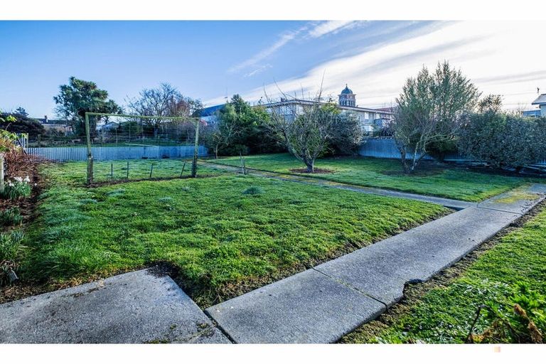 Photo of property in 11 Rugby Street, Waimate, 7924