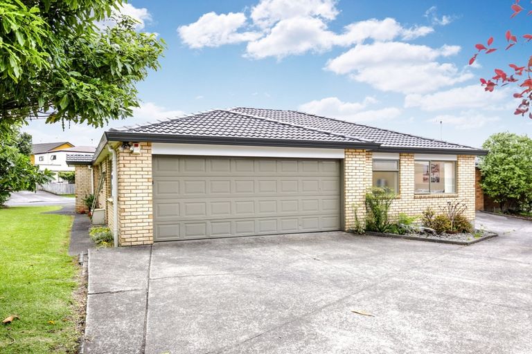 Photo of property in 1a Charlenne Close, Ranui, Auckland, 0612