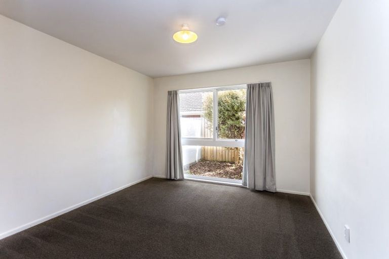 Photo of property in 1/8 Ashfield Place, Ilam, Christchurch, 8041