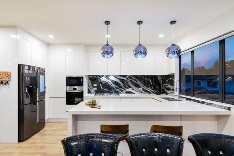 Photo of property in 5 Riwai Street, Flat Bush, Auckland, 2019