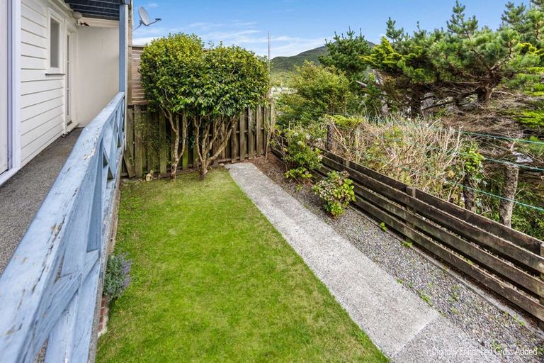 Photo of property in 24b Parklands Drive, Karori, Wellington, 6012