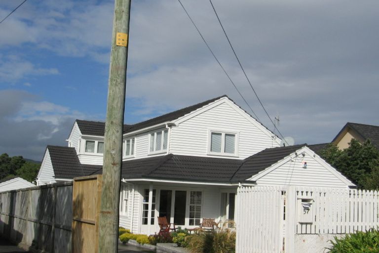 Photo of property in 57 Inglis Street, Seatoun, Wellington, 6022