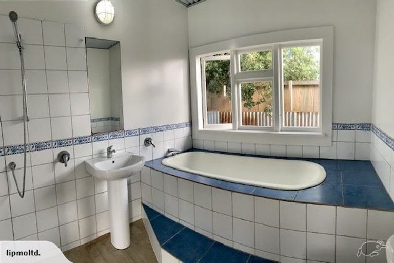 Photo of property in 376 Marine Parade, South New Brighton, Christchurch, 8062