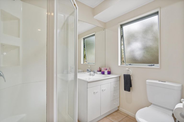 Photo of property in 2/3 Inagh Close, Dannemora, Auckland, 2016