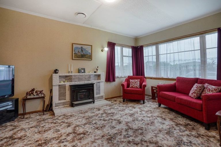 Photo of property in 112 Shamrock Street, Takaro, Palmerston North, 4412