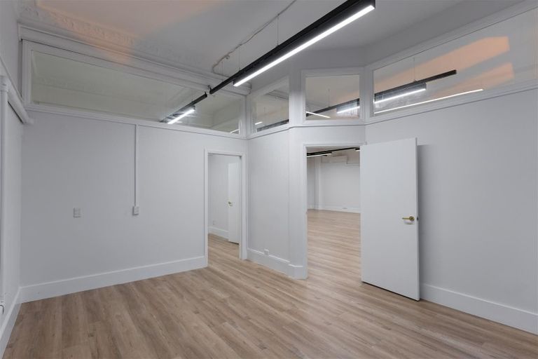 Photo of property in 1e Queen Street, New Plymouth, 4310